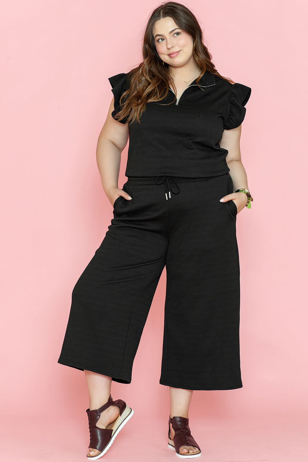 Black Plus Ruffled Sheve Quarter Top Top et Pantalon de jambe large