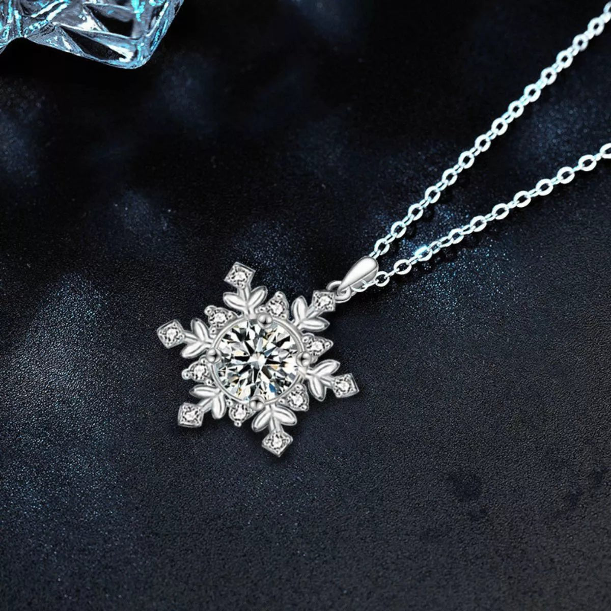 1 Carat Moissanite 925 Sterling Silver Snowflake Pendant Necklace - MAD RUFFI