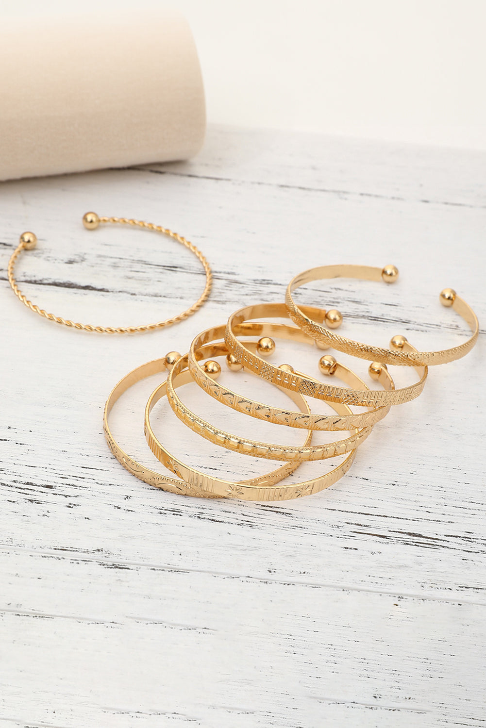 Gold 7pcs Textured Open Alloy Bangle Set for Stylish Elegance