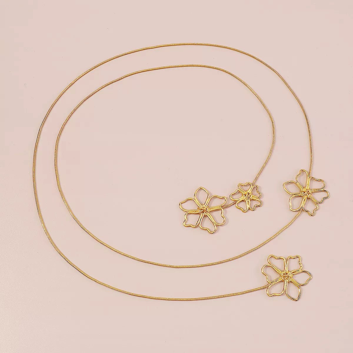 18K Gold - Plated Alloy Flower Necklace - MAD RUFFI