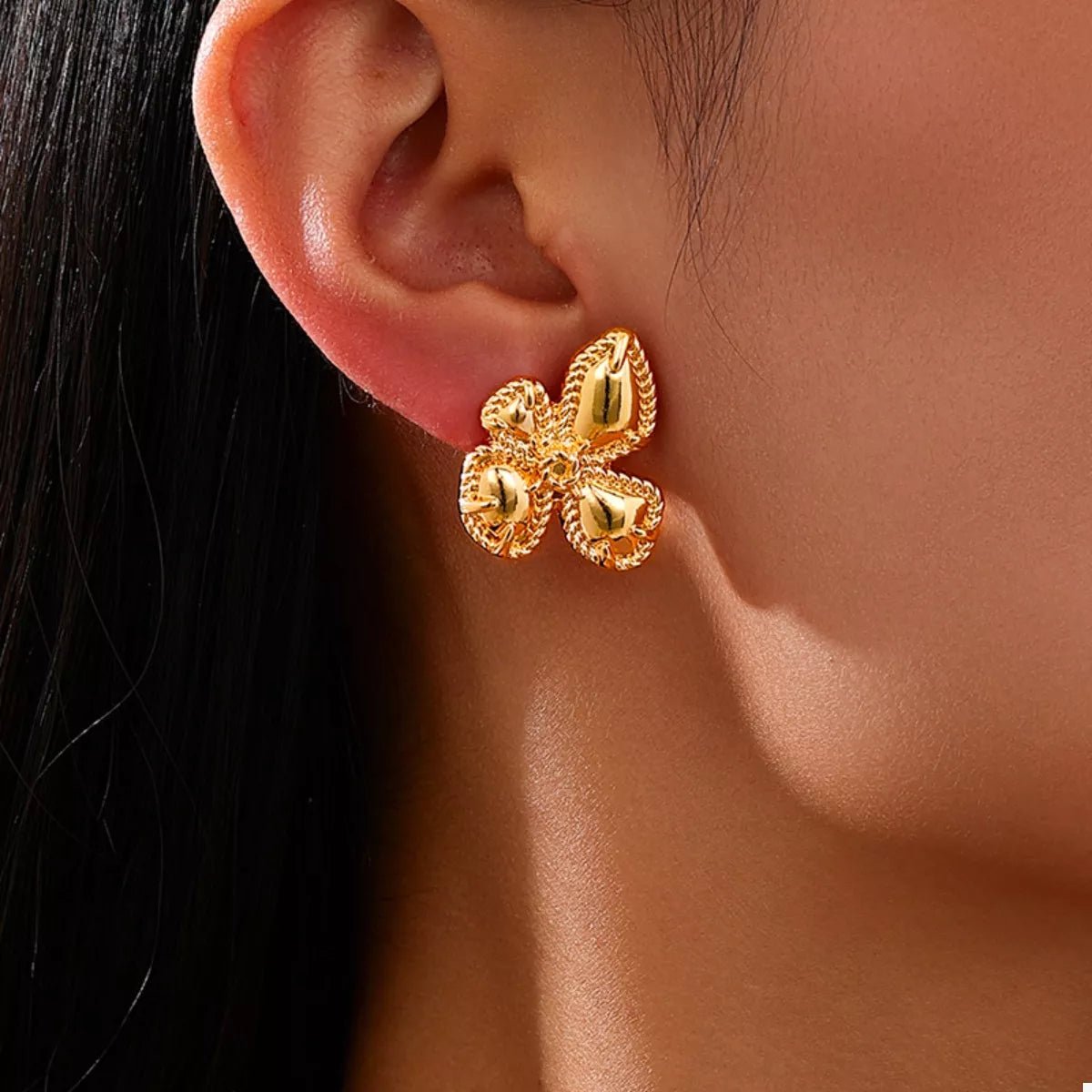 18K Gold - Plated Alloy Flower Stud Earrings - MAD RUFFI