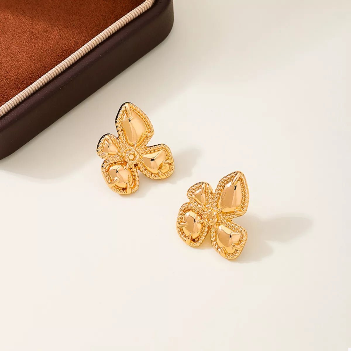 18K Gold - Plated Alloy Flower Stud Earrings - MAD RUFFI