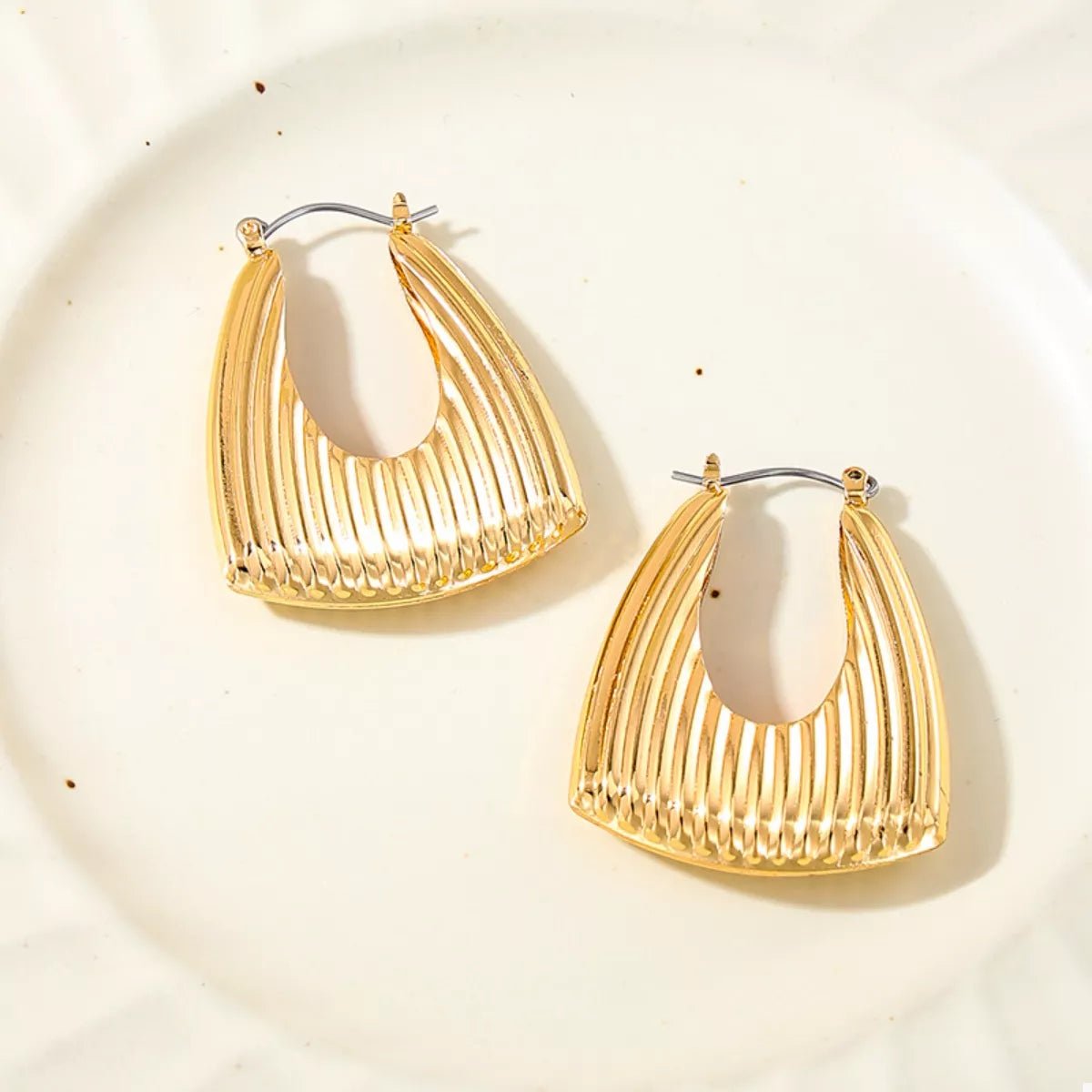 18K Gold - Plated Alloy Ribbed Triangular Hoop Earrings - MAD RUFFI