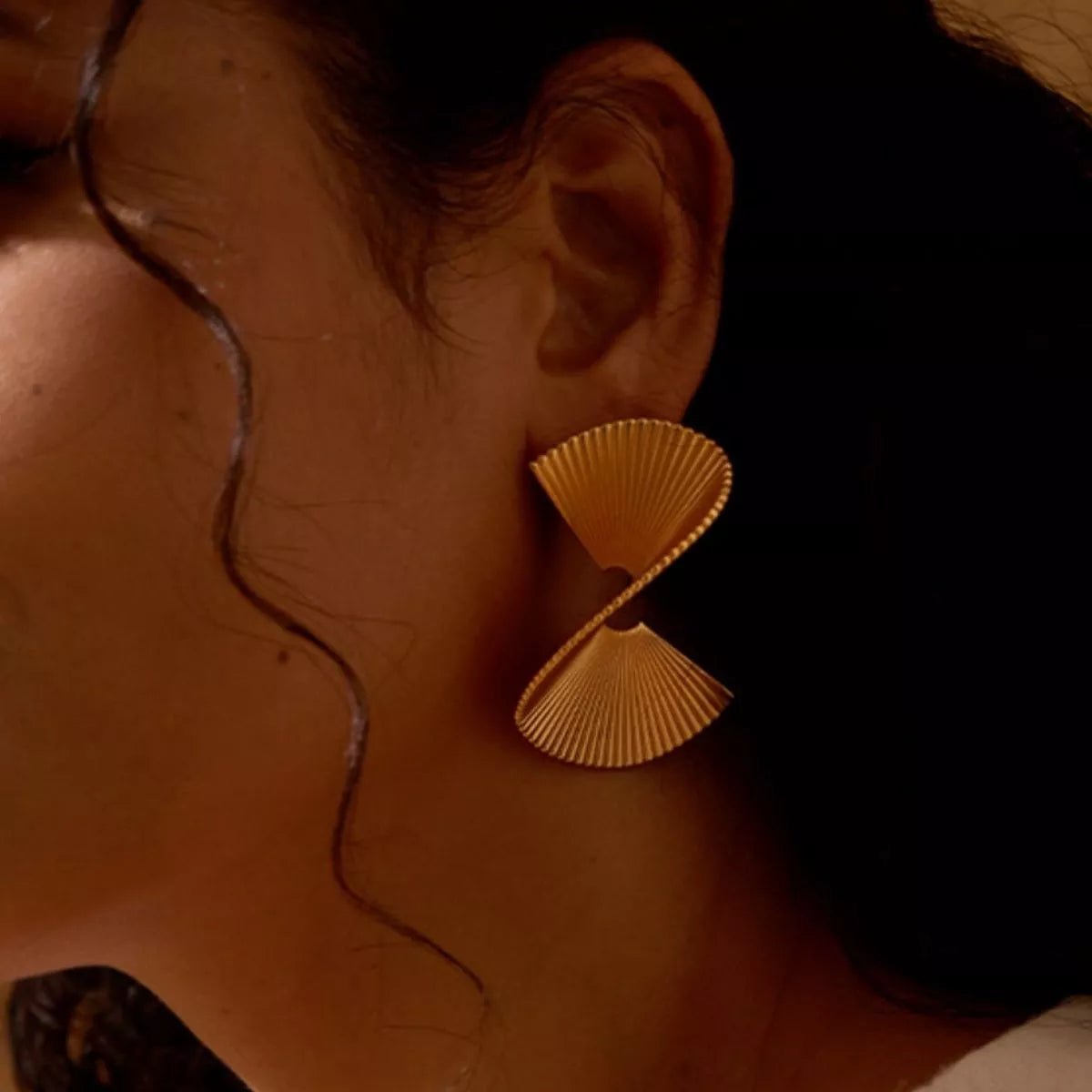 18K Gold - Plated Copper Fan - Shaped Earrings - MAD RUFFI