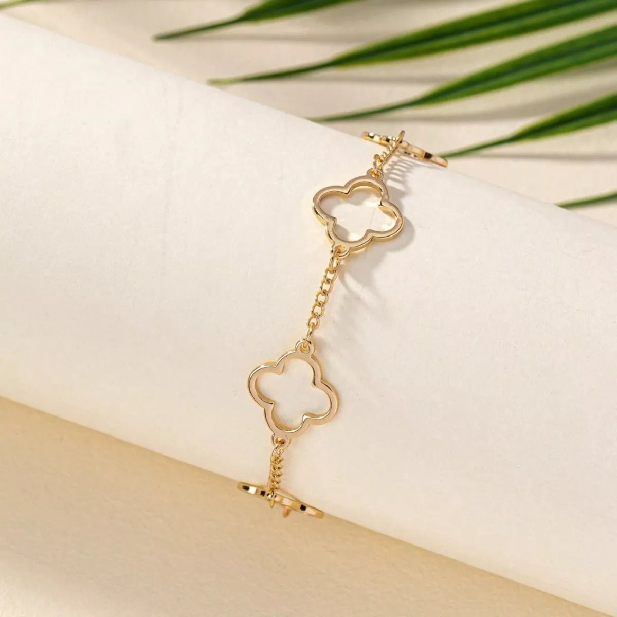 18K Gold - Plated Four Leaf Clover Bracelet - MAD RUFFI