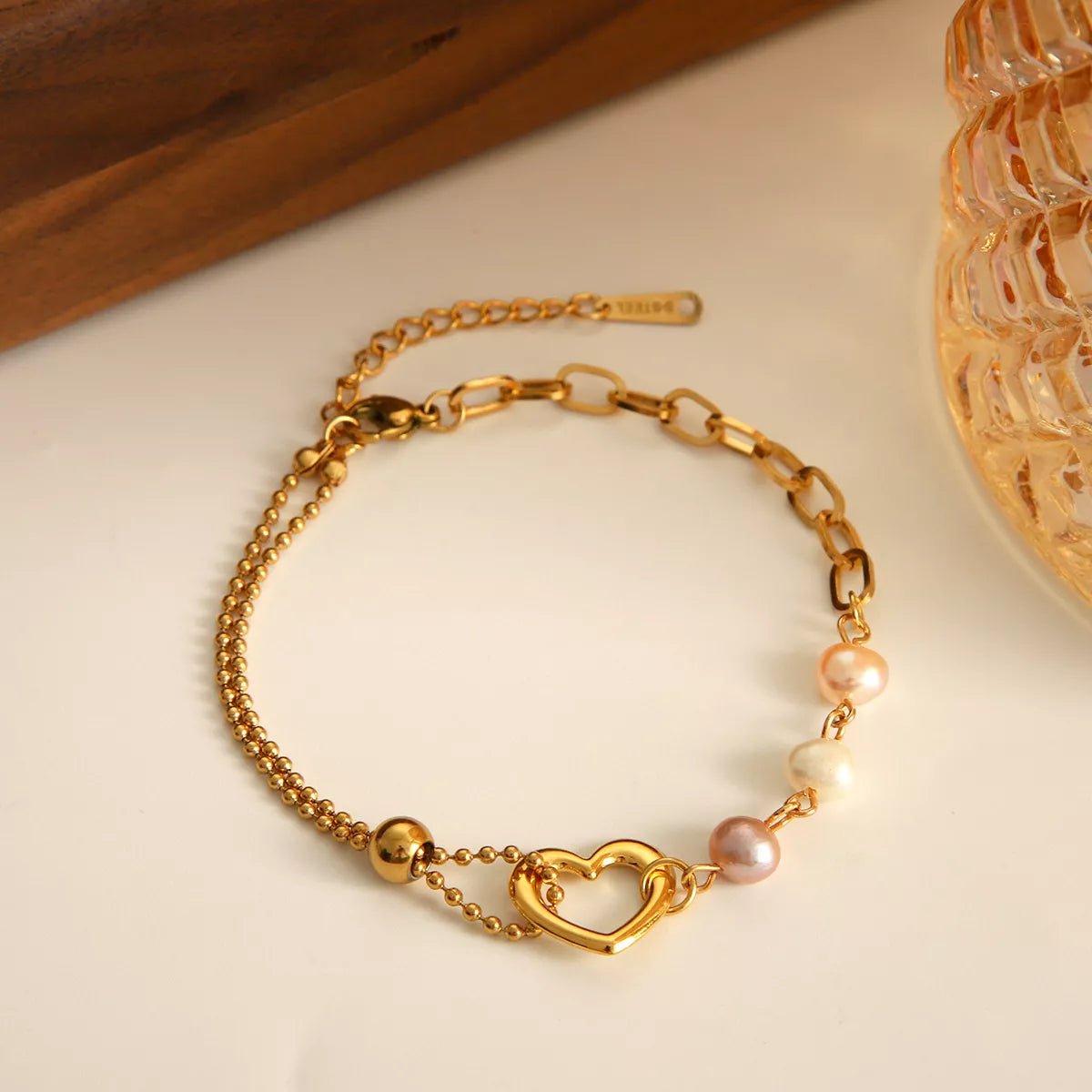 18K Gold - Plated Heart Pearl Bracelet - MAD RUFFI