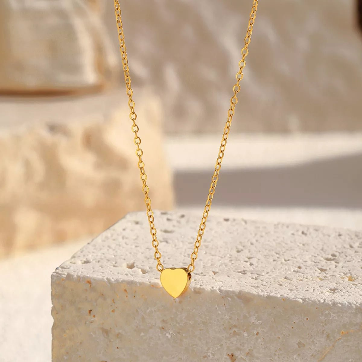 18K Gold - Plated Heart Pendant Necklace - MAD RUFFI