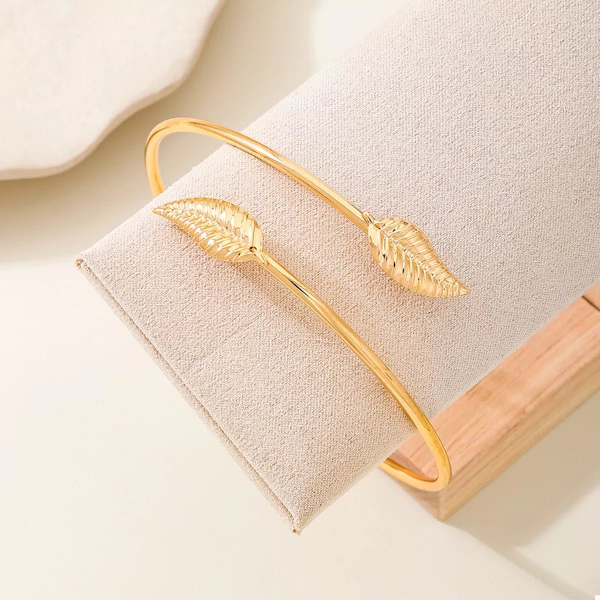 18K Gold - Plated Leaf Open Cuff Bracelet - MAD RUFFI