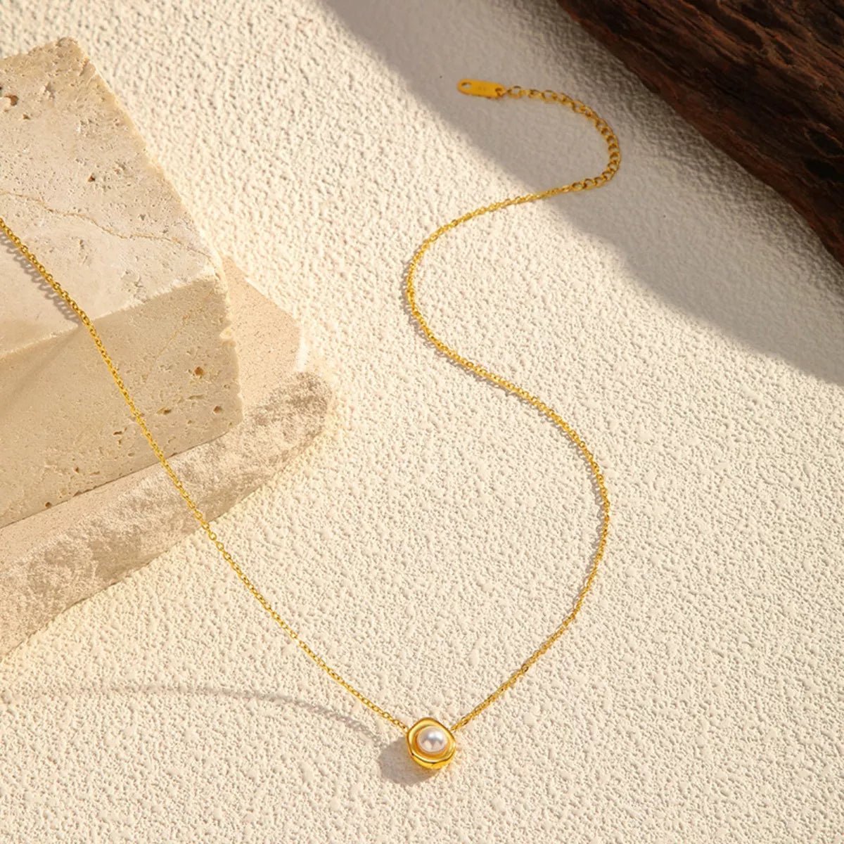 18K Gold - Plated Pearl Necklace - MAD RUFFI