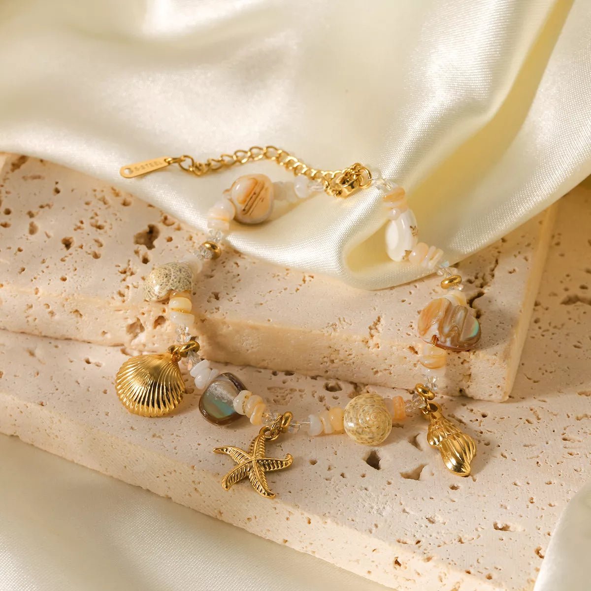 18K Gold - Plated Shell Charm Bracelet - MAD RUFFI