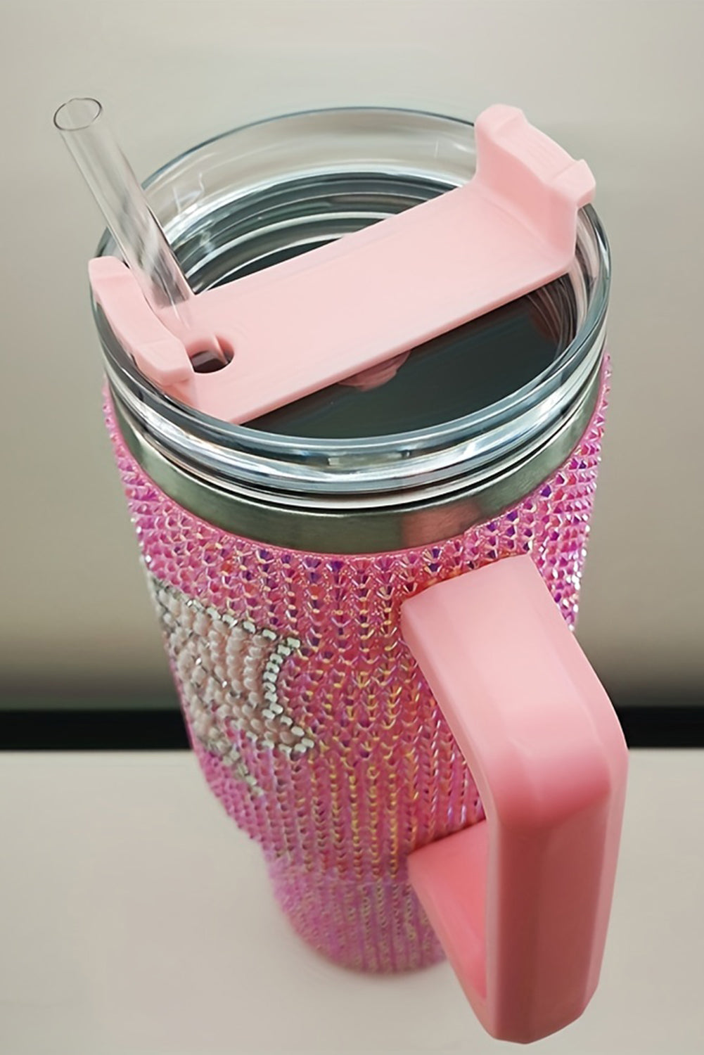 Rosa süßer Trinkbecher mit Strass-Schleife, Strohhalm und Henkel