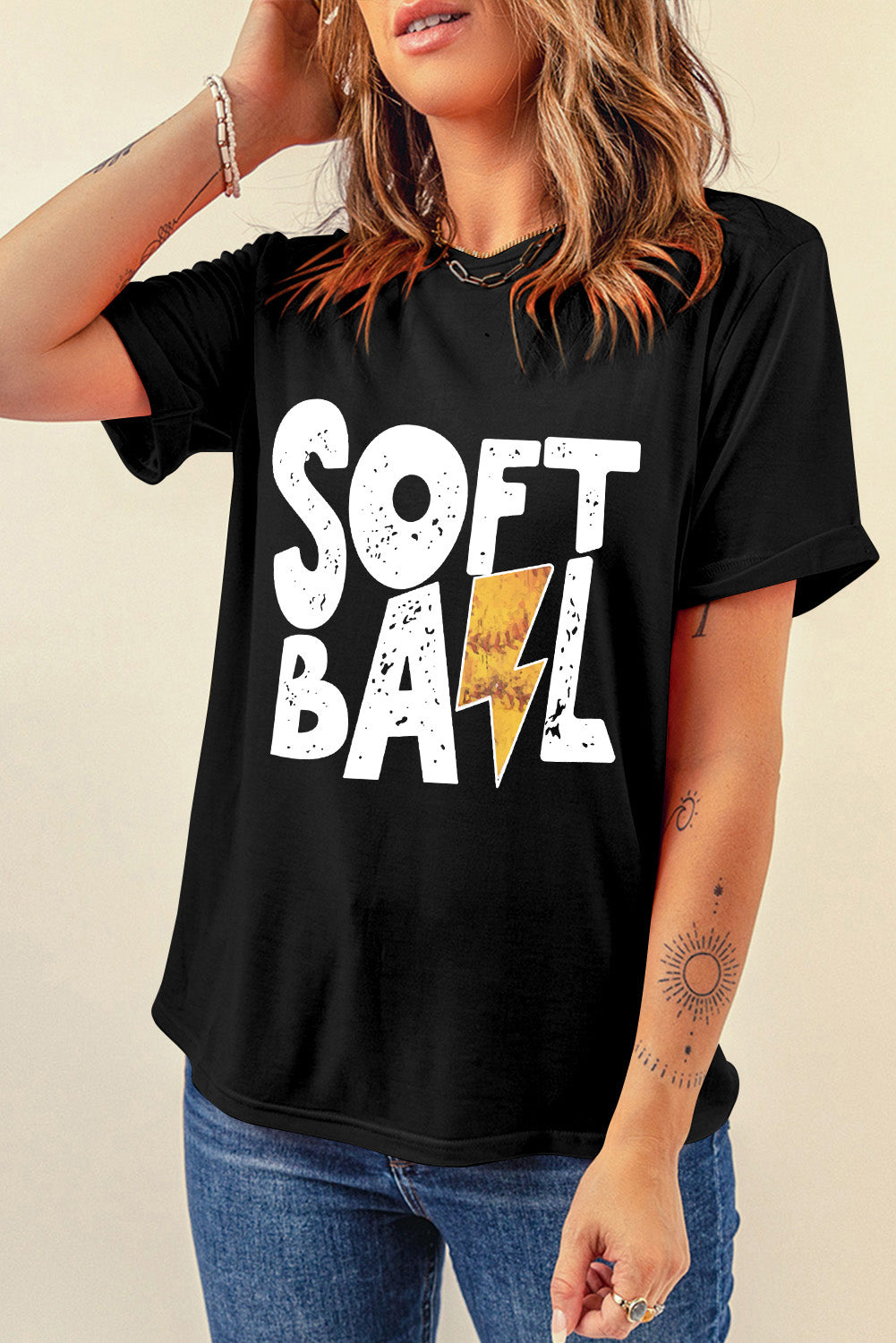 Schwarzes SOFT BALL T-Shirt mit Buchstaben- und Blitz-Grafik