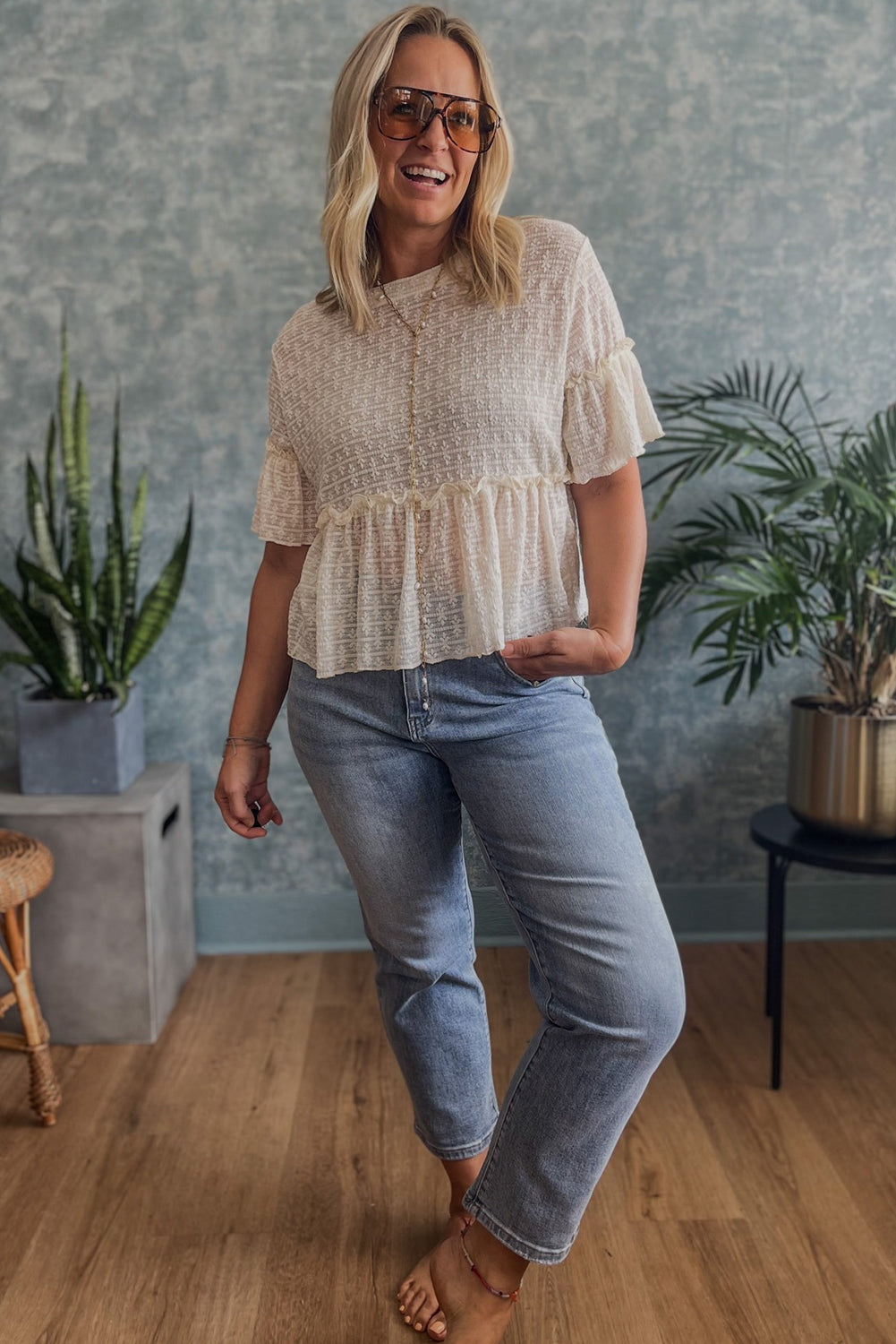 Beige Solid Color Lace Blouse