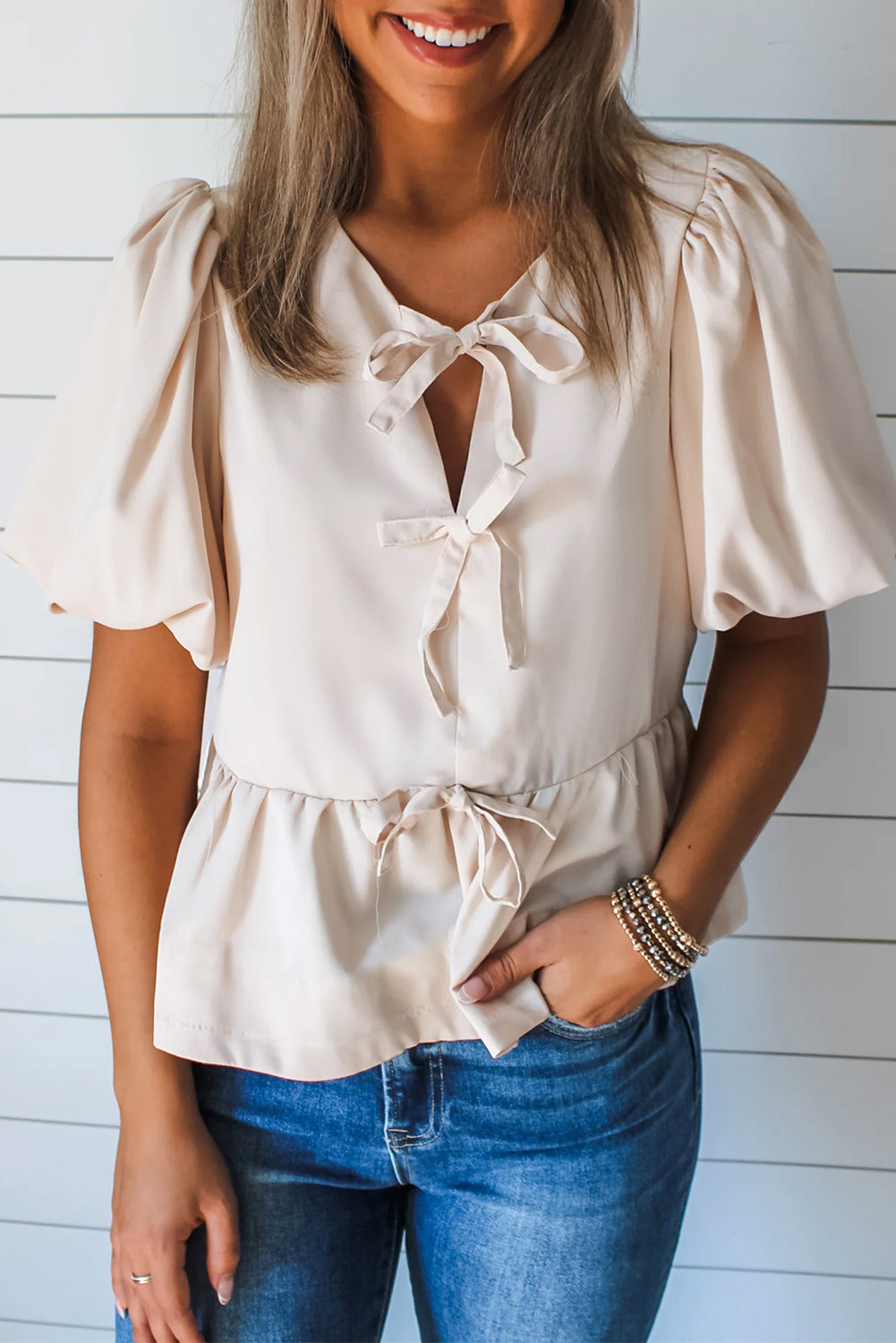 Blanca dulce bowknot hojaldre blusa