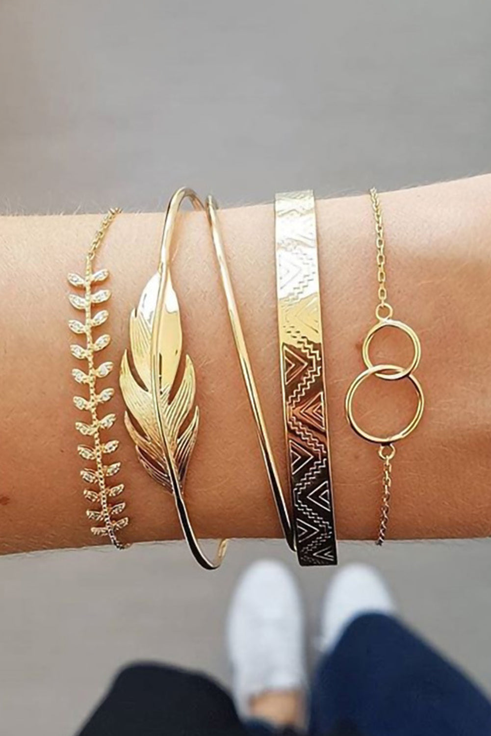 Verstellbares vergoldetes Armbandset im Bohemian-Stil mit Blattmotiv, 5-teilig