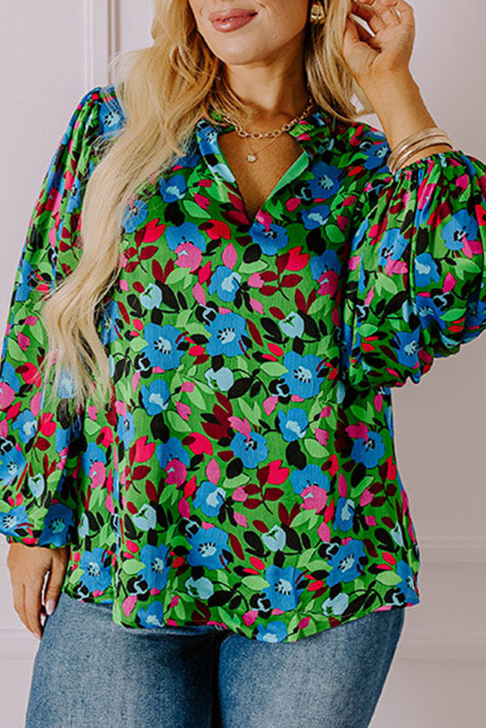 Green plus taille florale à manches bouffantes V Blouse de cou