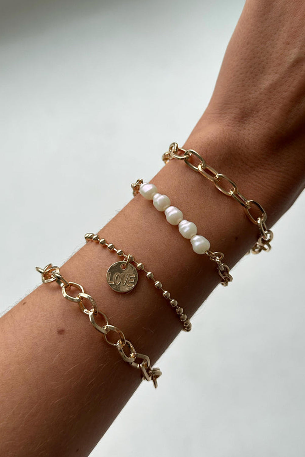 Gold Pearl Link Chain Love Alloy Bracelet for Elegant Style