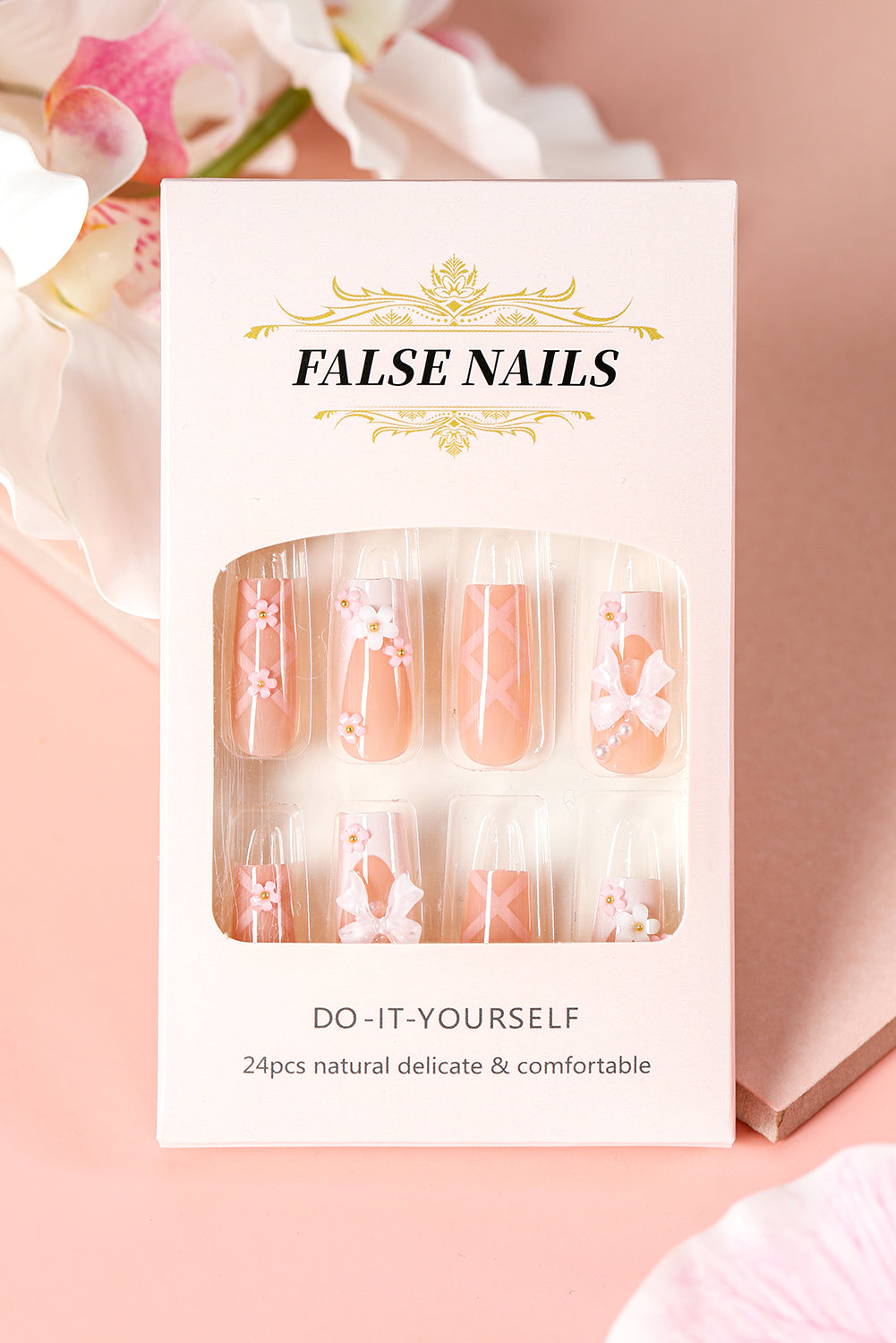 Aclice de nail à arc 3D et à fleurs rose pour les ongles élégants