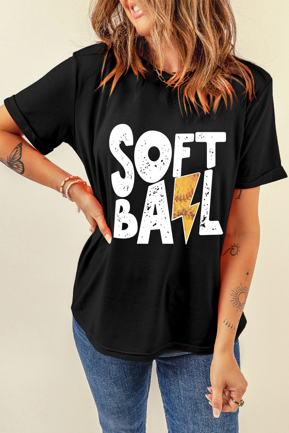 Schwarzes SOFT BALL T-Shirt mit Buchstaben- und Blitz-Grafik