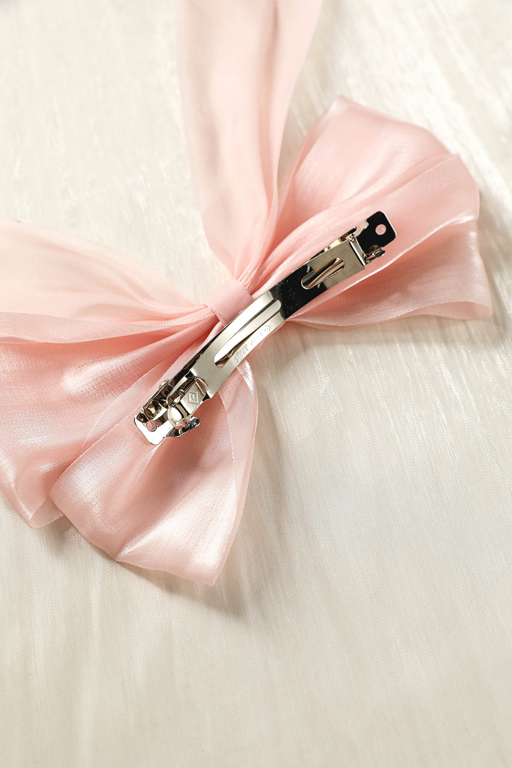 Apricot Pink Butterfly Bowknot Central para un aspecto elegante