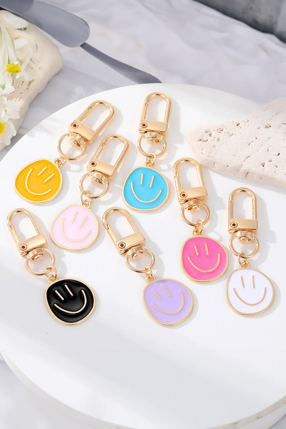 White Cute Smiley Face Pendant Keychain for Joyful Style