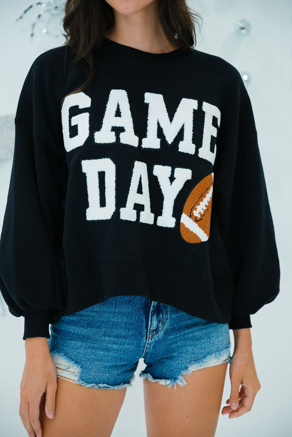 Schwarzes College-Sweatshirt mit GAME DAY-Grafik