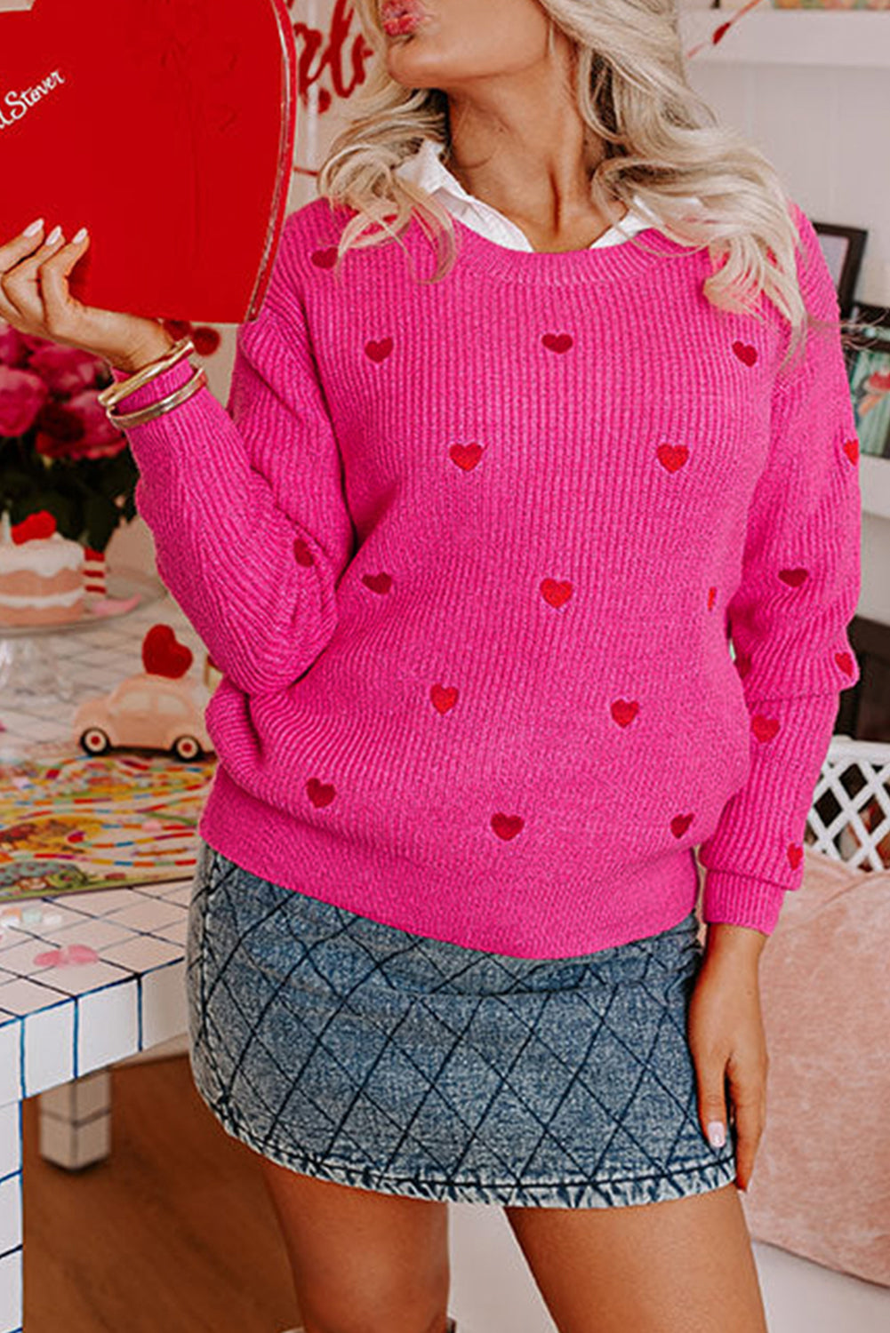 Modèle de coeur rouge rose Drop épaule ronde Pull