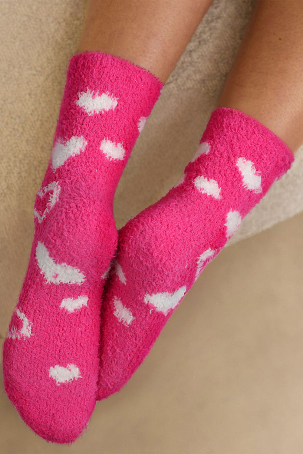 Erdbeerrosa Socken mit Valentinsherz-Print für Damen