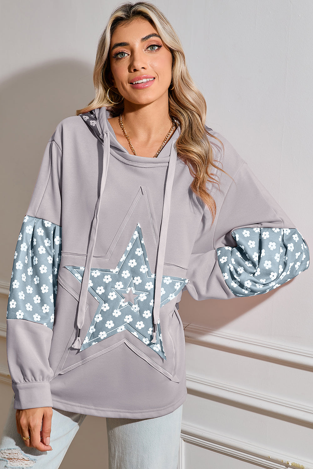 Delicacy Hoodie mit Blumen-Patchwork und Sternmuster und Kordelzug