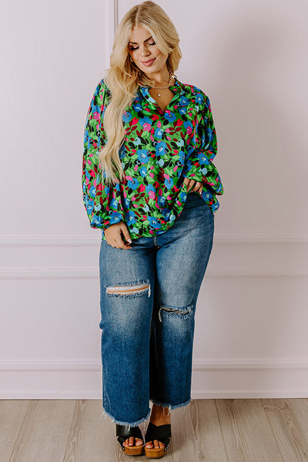 Green Plus Size Floral Puff Sleeve V Neck Blouse