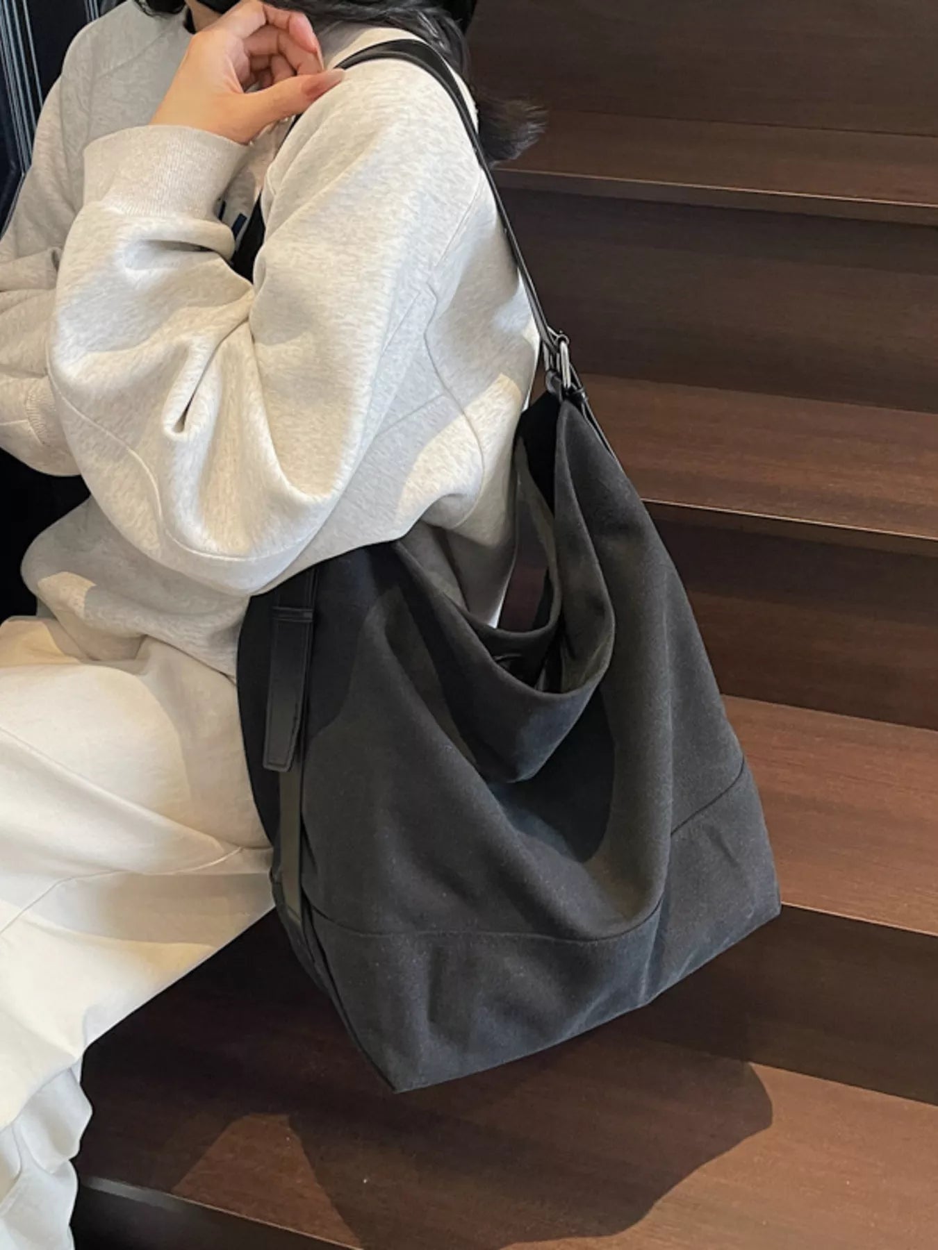 Adjustable Strap Handbag - MAD RUFFI