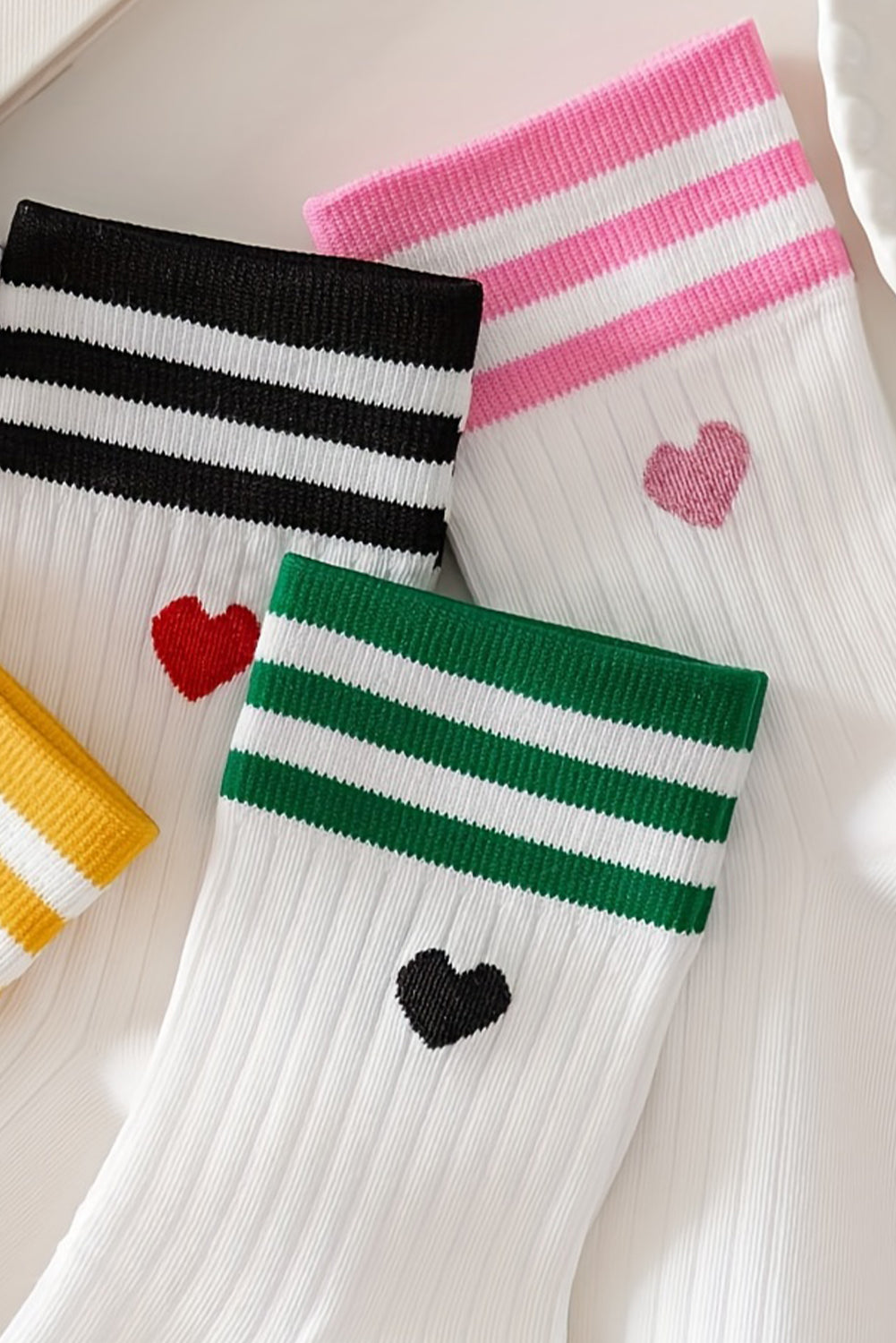 White Heart Striped Cotton Crew Socks 4pcs Set for Comfort