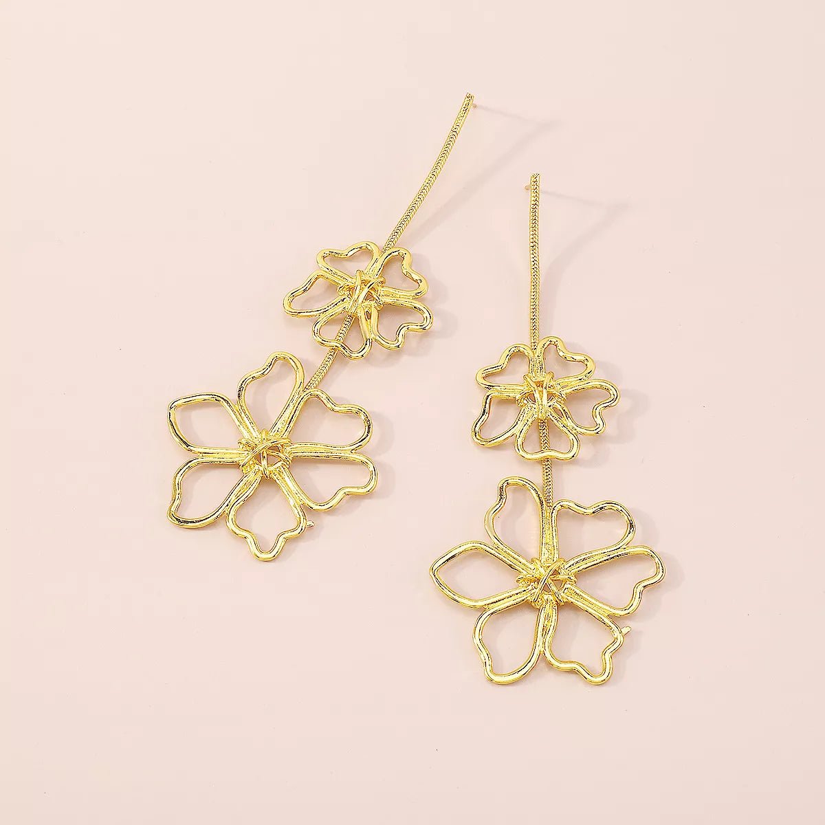 Alloy Flower Dangle Earrings - MAD RUFFI