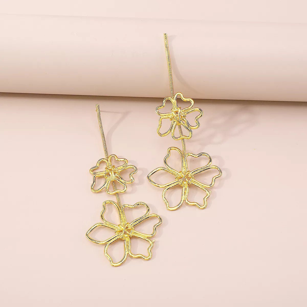 Alloy Flower Dangle Earrings - MAD RUFFI