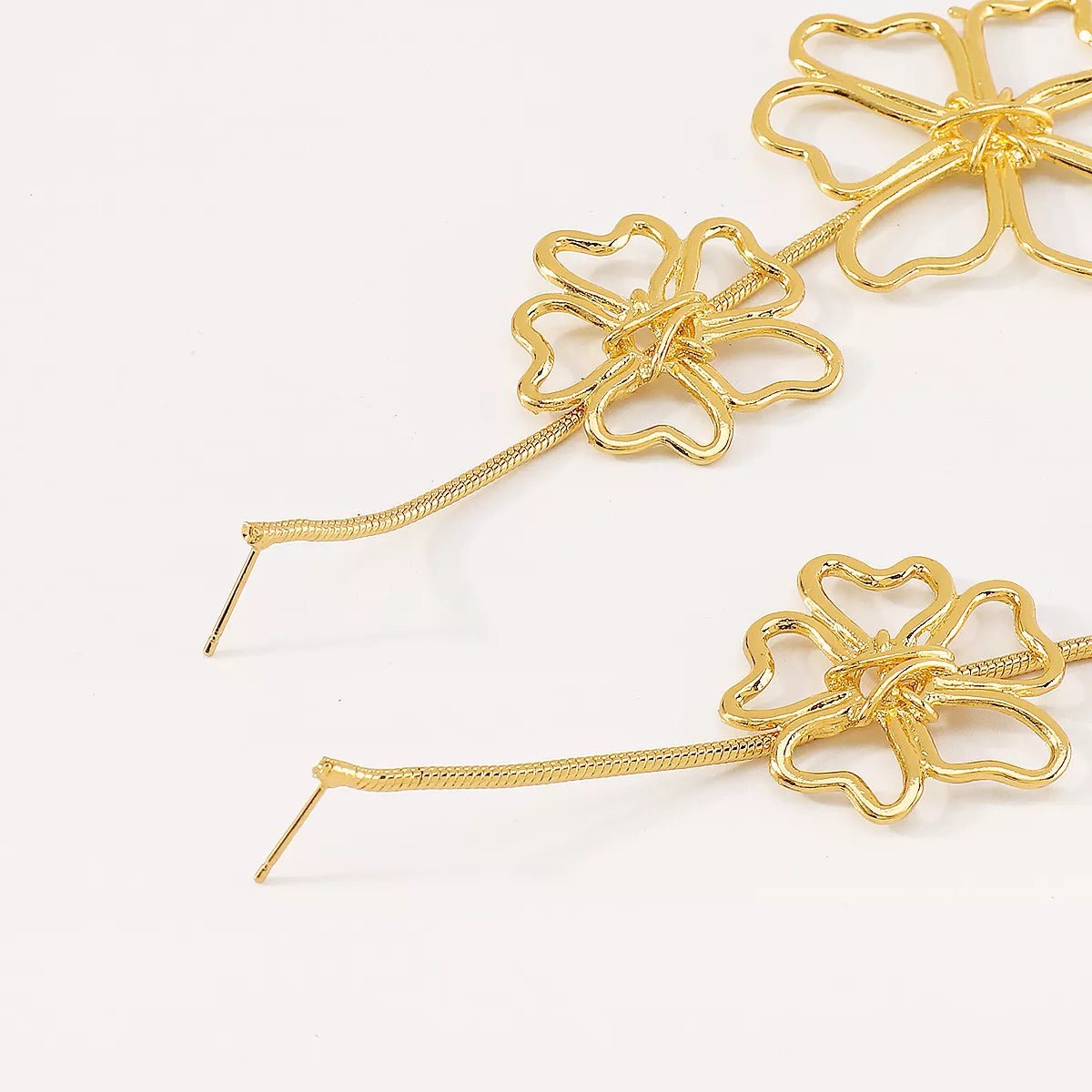 Alloy Flower Dangle Earrings - MAD RUFFI