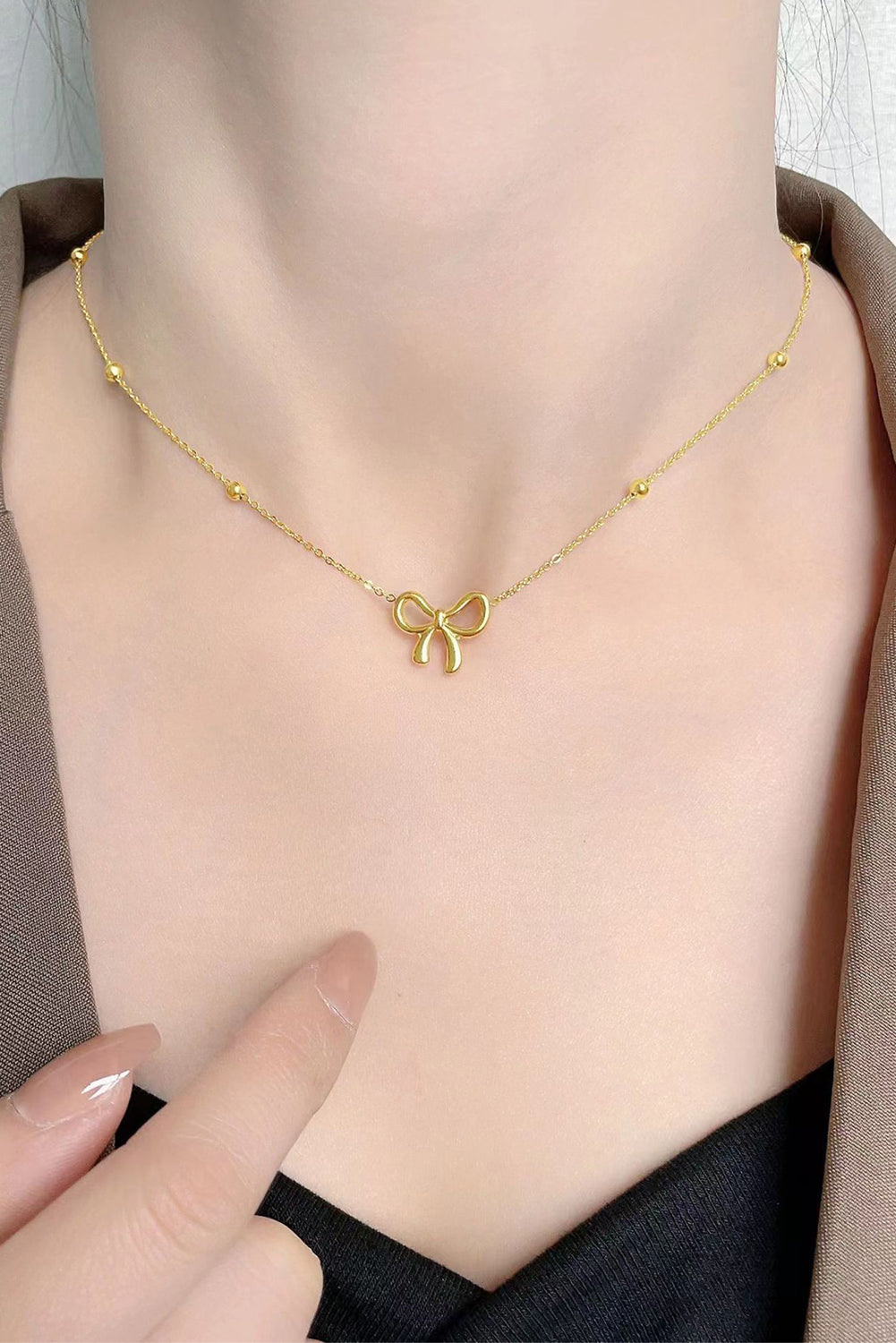 Gold Bowknot Pendant Plated Choker Necklace for Women