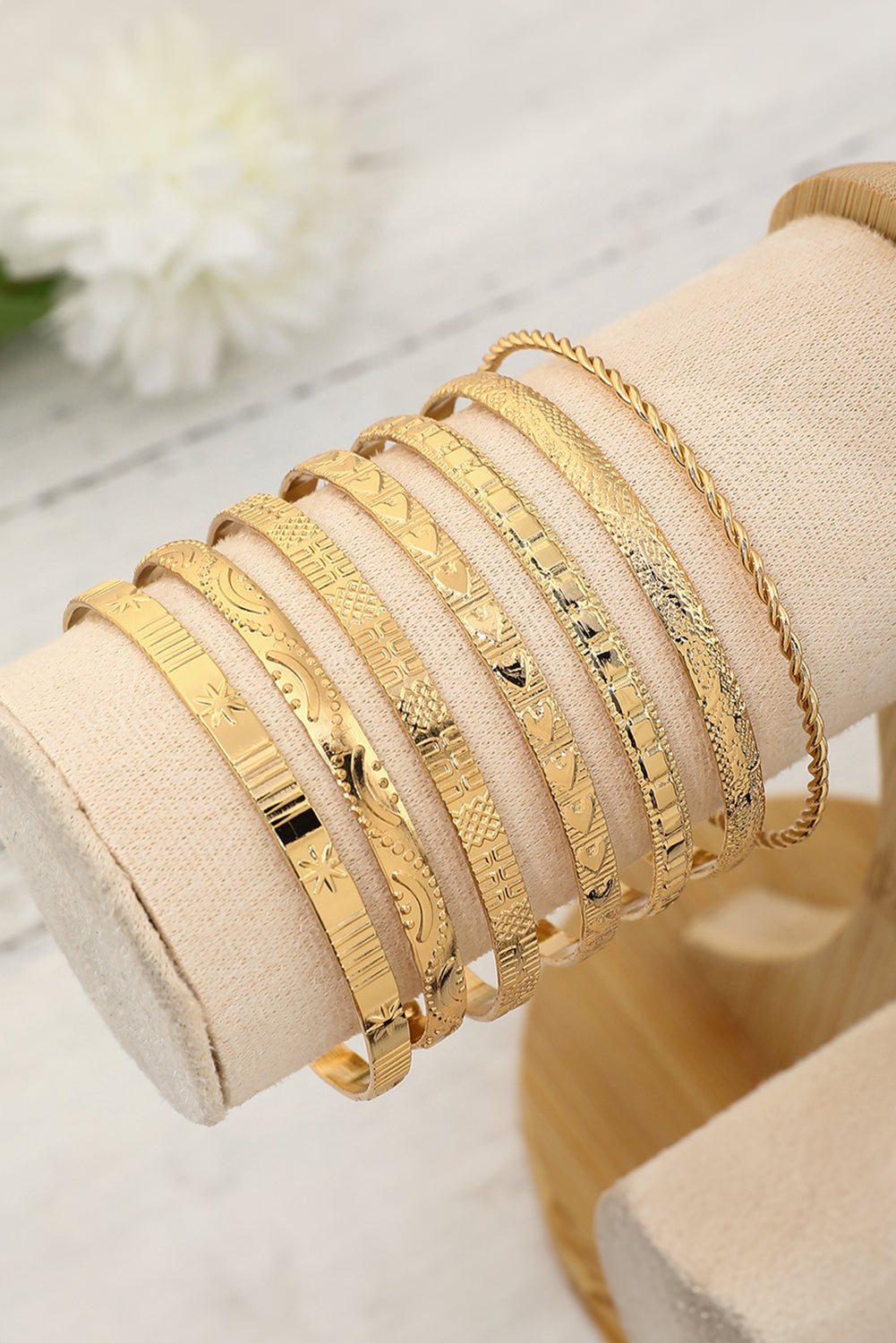 Gold 7pcs Conjunto de brazalete de aleación abierta con textura para elegancia elegante