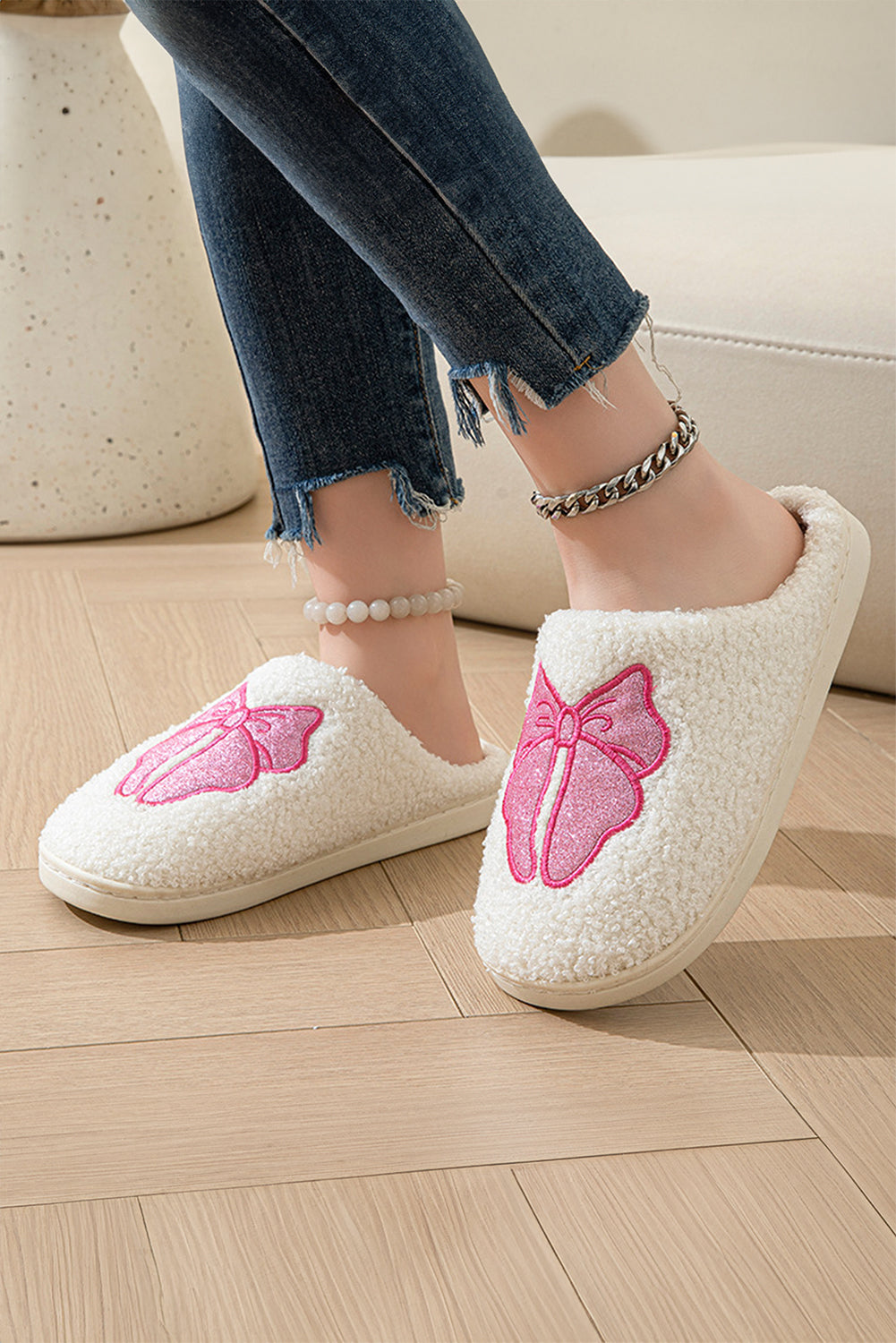 Zapatillas de peluche de patrón de bowknot blanco lindo blanco