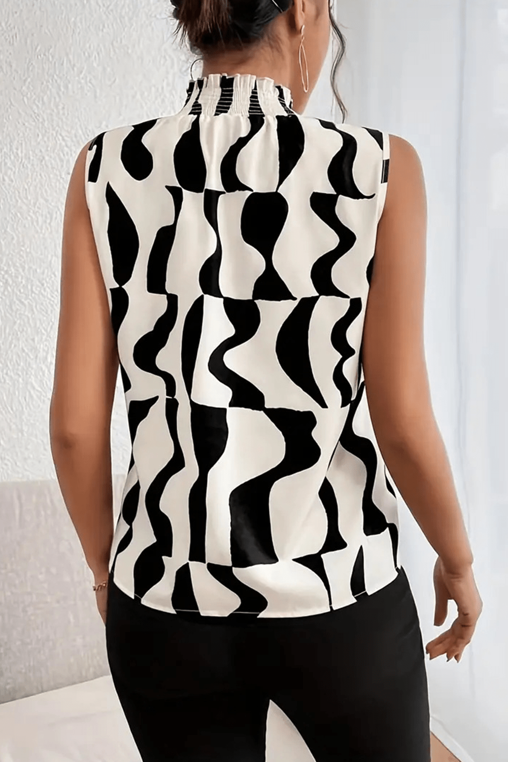 Black Abstract Print Smocked Neck Sleeveless Top - MAD RUFFI