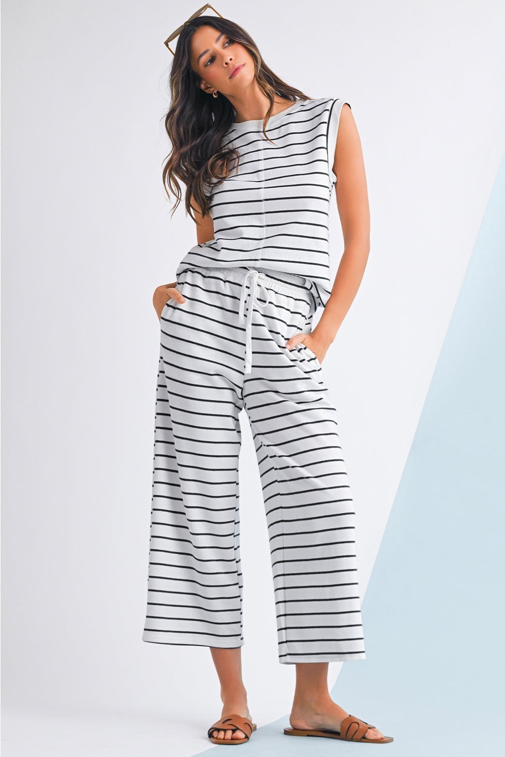 Black Casual Striped Tee and Wide Leg Pants Set - MAD RUFFI