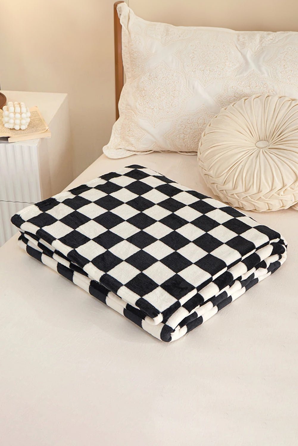 Black Checkerboard Printed Soft Throw Blanket - MAD RUFFI