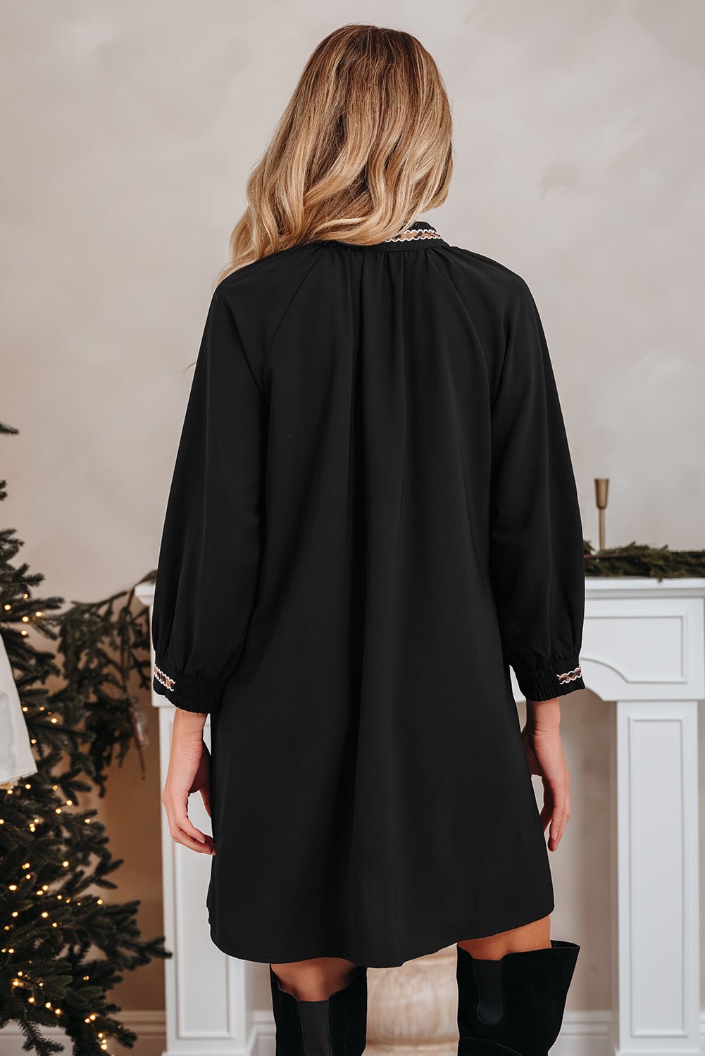 Black Contrast Trim V Neck Bracelet Sleeve Shift Mini Dress - MAD RUFFI