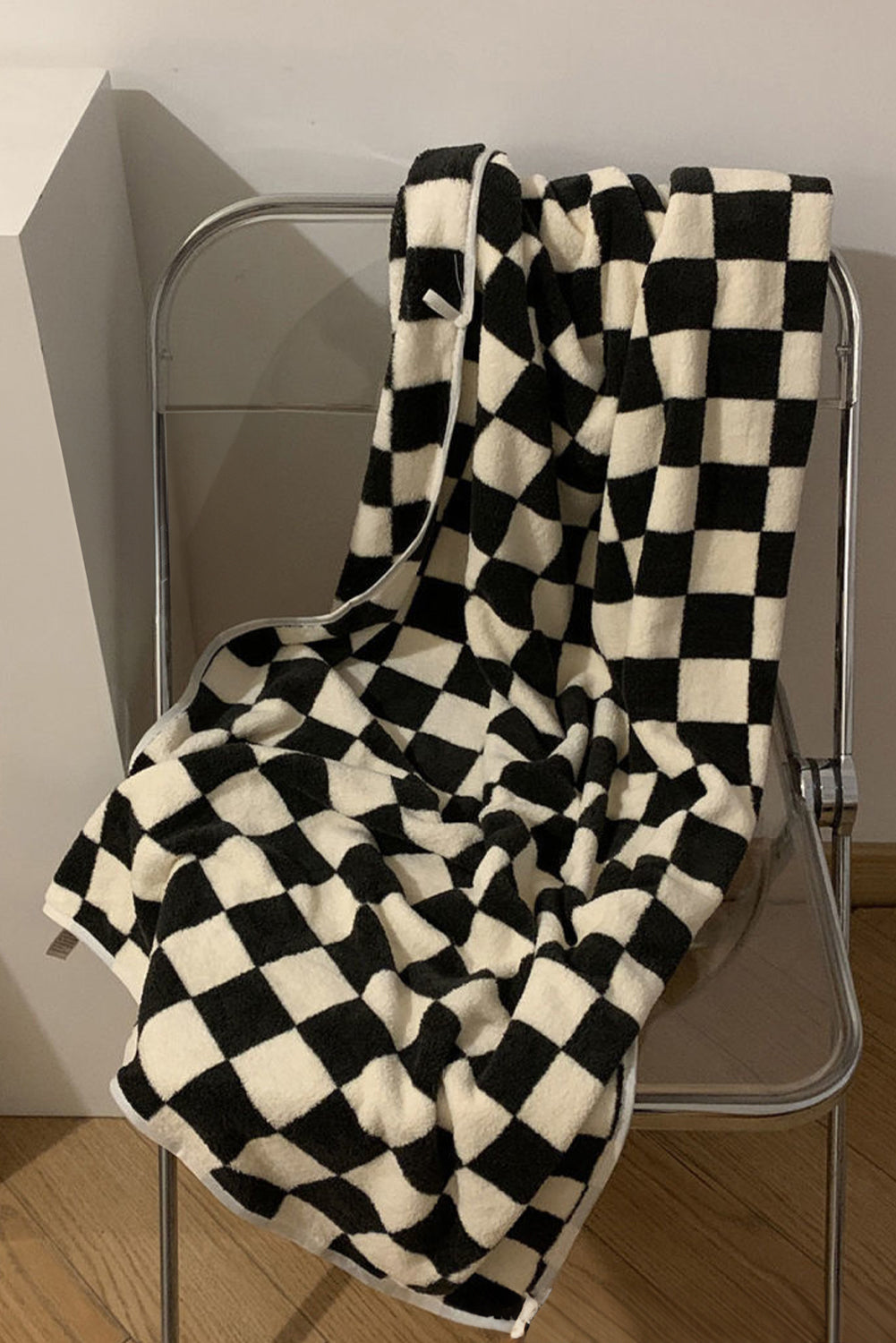 Black Fuzzy Checkerboard Bath Towel - MAD RUFFI