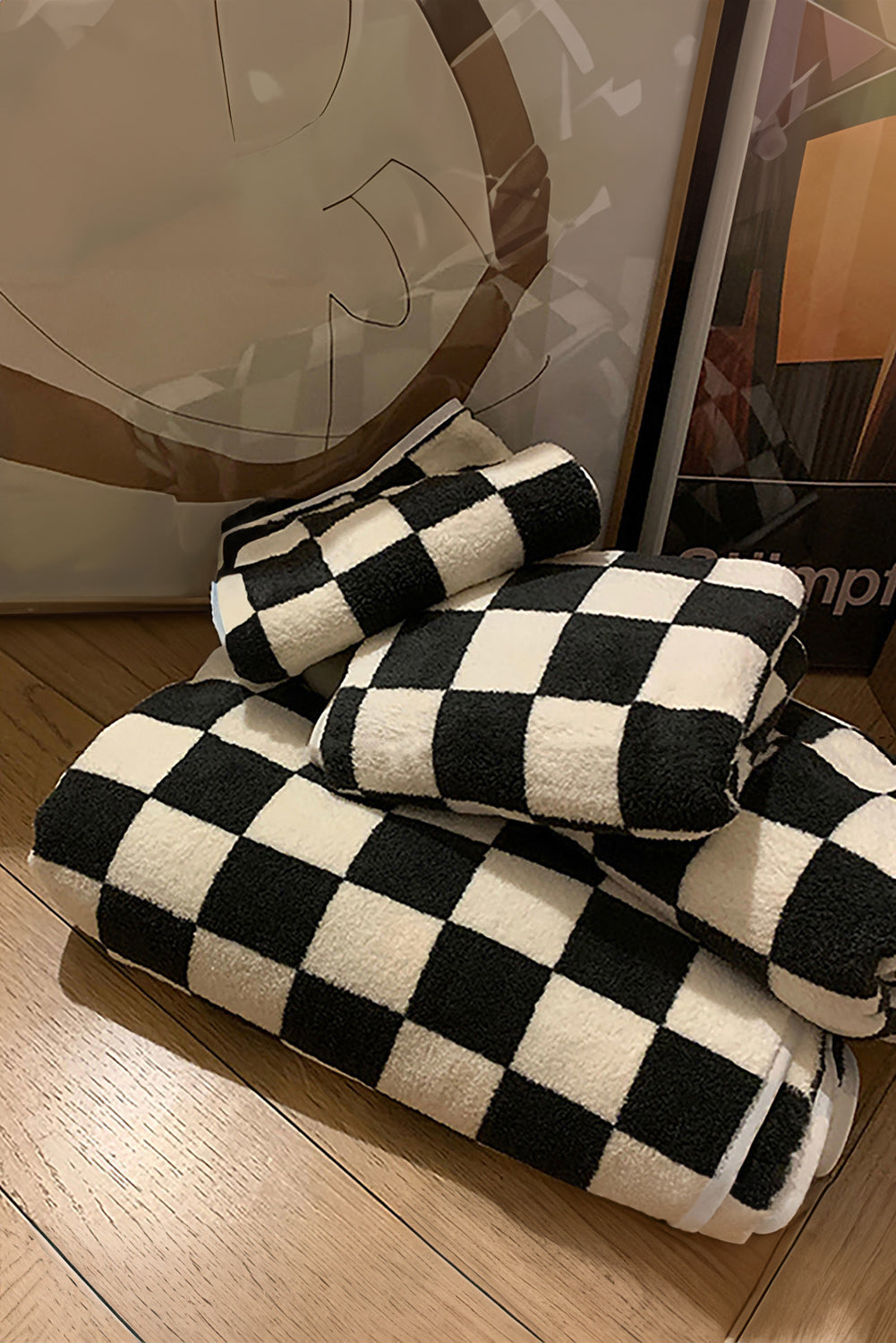 Black Fuzzy Checkerboard Bath Towel - MAD RUFFI