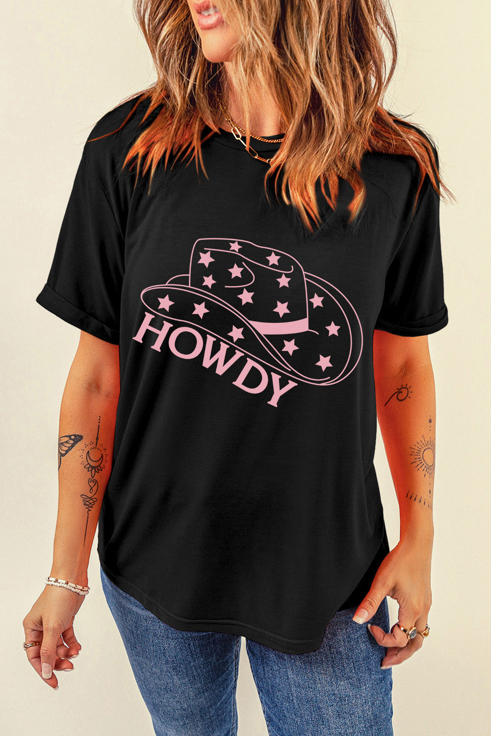 Black Hat Shape & Star HOWDY Graphic T Shirt - MAD RUFFI