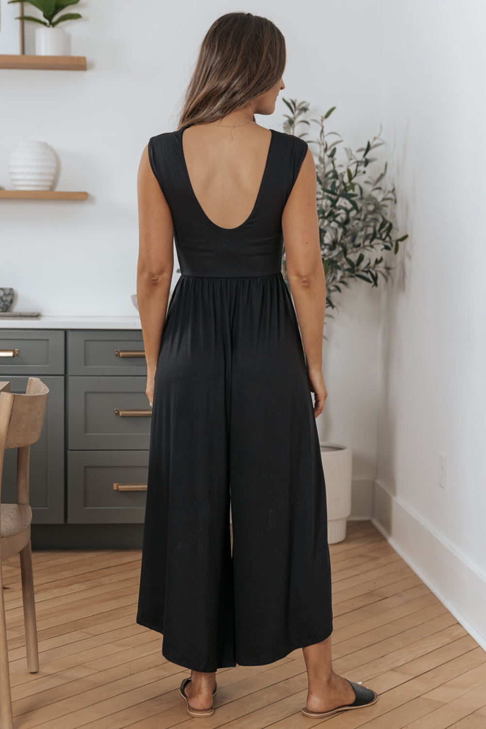 Black Solid Color Open Back Sleeveless Wide Leg Jumpsuit - MAD RUFFI