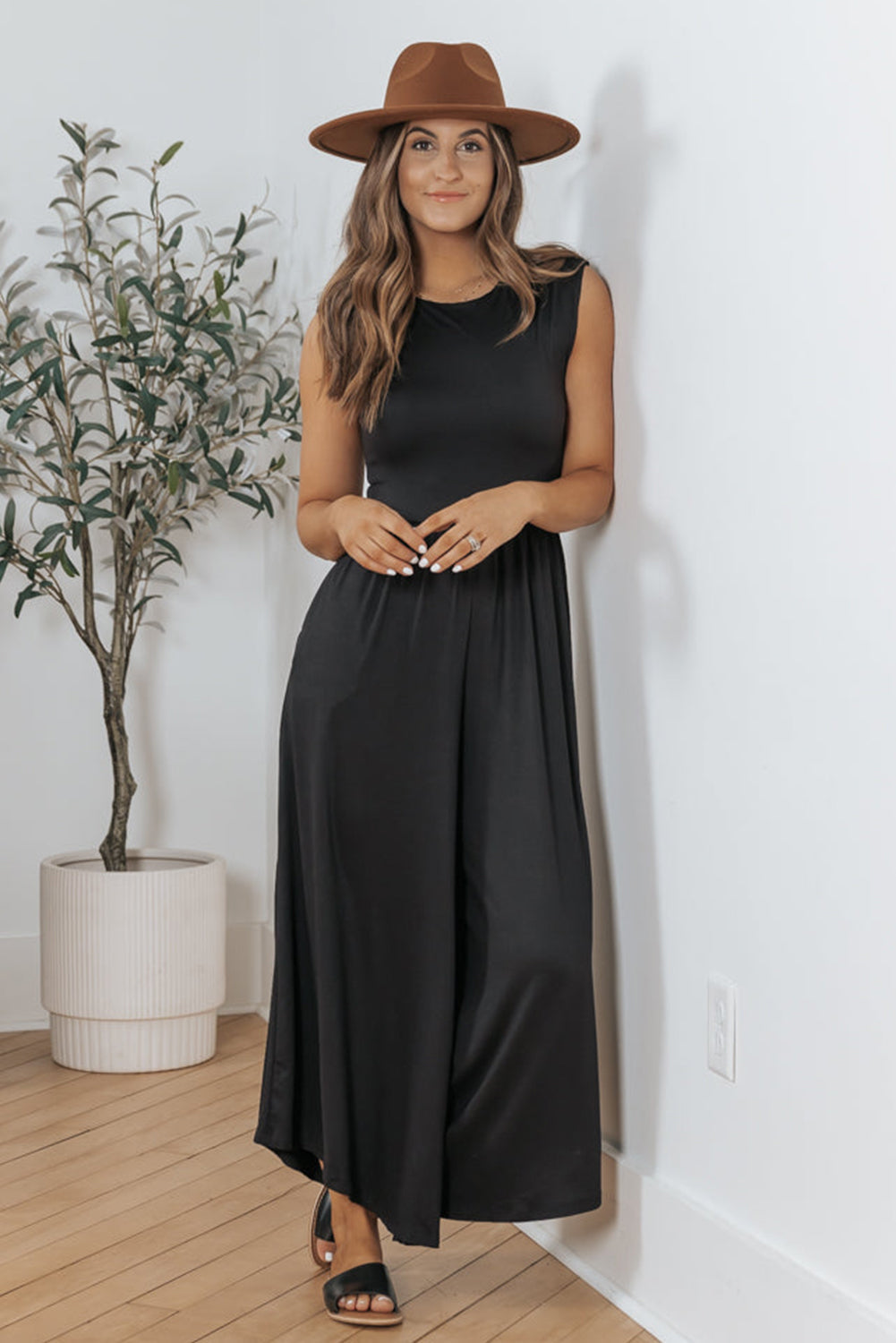 Black Solid Color Open Back Sleeveless Wide Leg Jumpsuit - MAD RUFFI