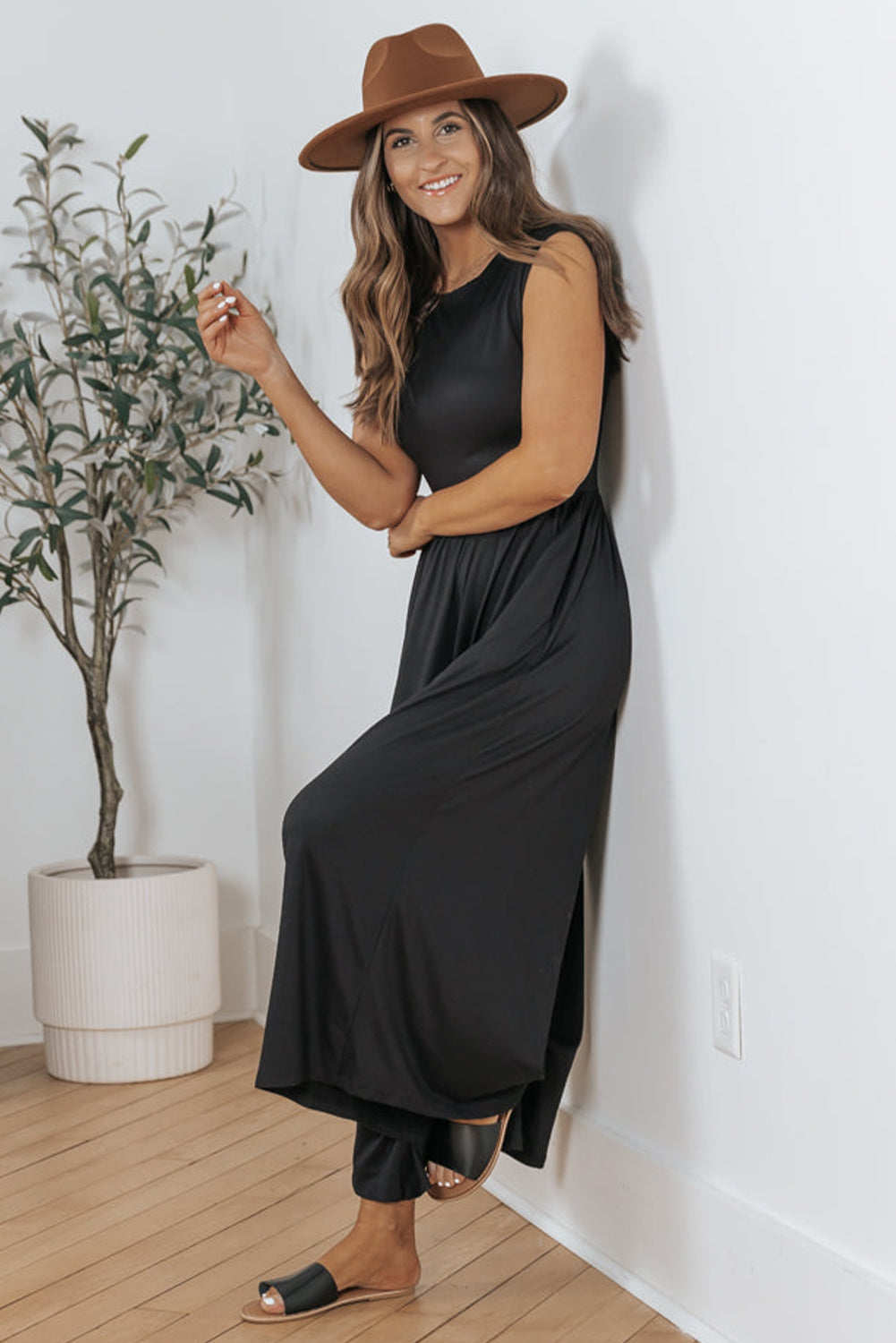 Black Solid Color Open Back Sleeveless Wide Leg Jumpsuit - MAD RUFFI