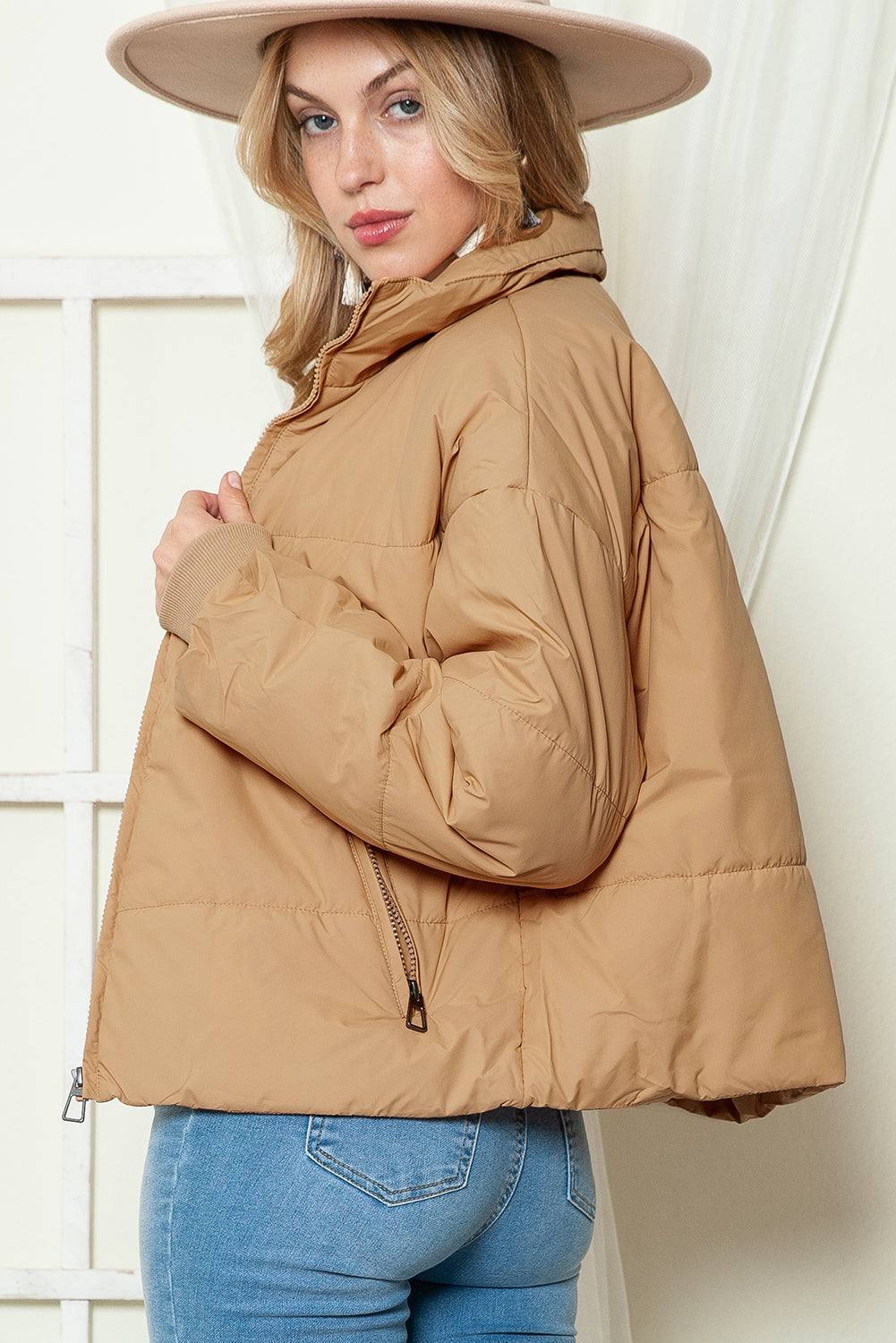 Black Solid Zip Up Pocketed Puffer Coat - MAD RUFFI