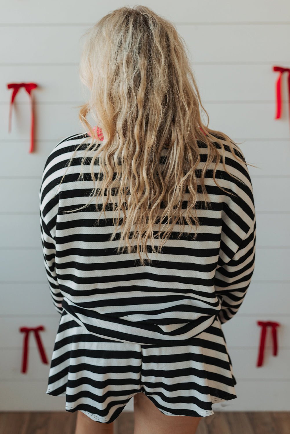 Black Stripe Contrast Edge Pullover and Shorts Plus Size Set - MAD RUFFI